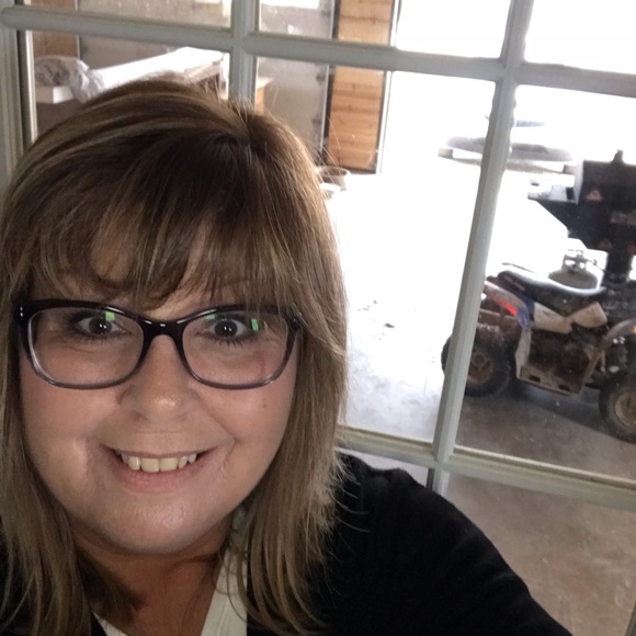 Meet your Posher, Jodi - Picture 1 of 1